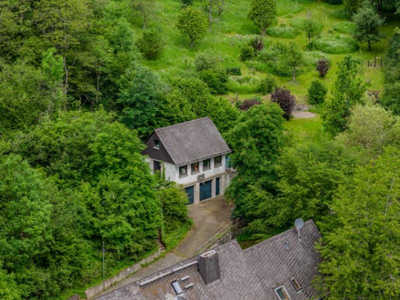 Siegbach ++ KRAG Immobilien ++ Naturareal mit Werkstatt, Spiel- und Freizeitflächen für aktive Köpfe ++ Haus kaufen