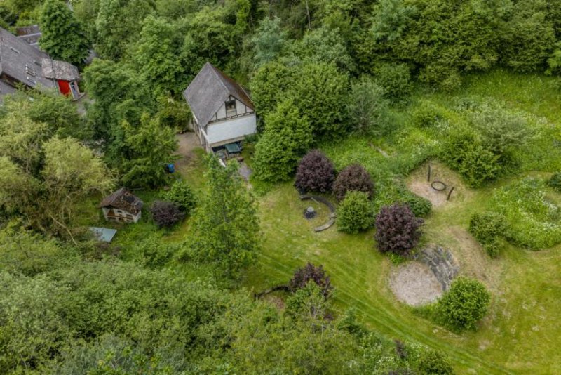 Siegbach ++ KRAG Immobilien ++ Naturareal mit Werkstatt, Spiel- und Freizeitflächen für aktive Köpfe ++ Haus kaufen