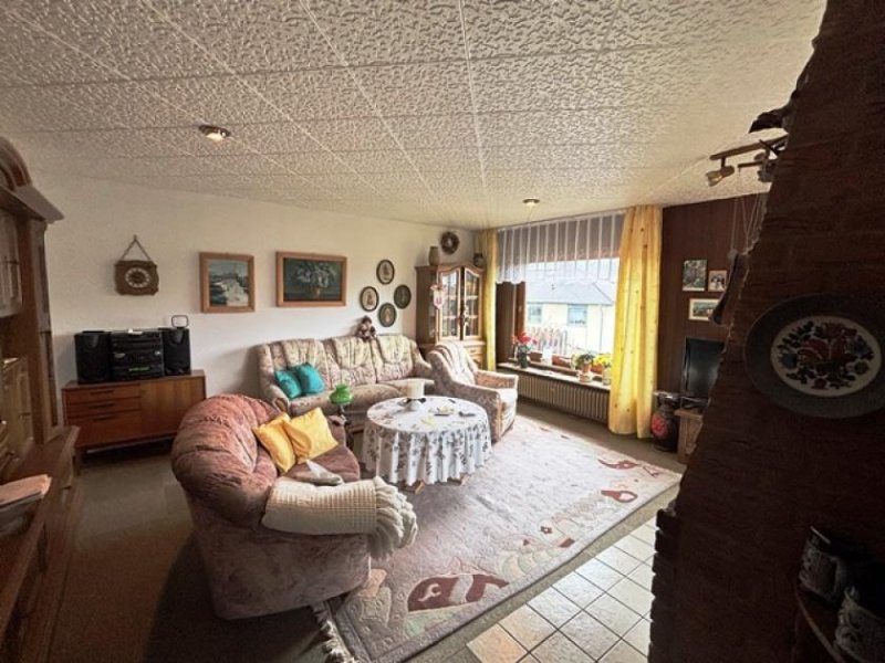 Grebenau Einfamilienhaus in ruhiger, bevorzugter ruhiger Wohnlage mit Wintergarten und Kamin
Haus kaufen