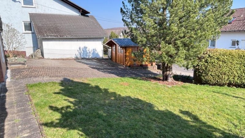 Feldatal Einfamilienhaus mit Panoramablick und Einliegerwohnung in ruhiger Lage Haus kaufen