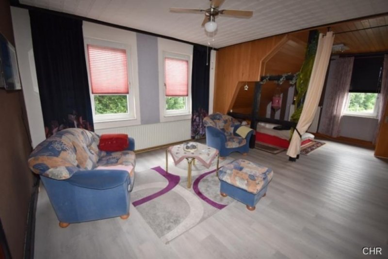 Bad Lauterberg im Harz Grosszügiges Ein- / Zweifamilienhaus mit viel Potenzial in ruhiger Wohnlage von Bad Lauterberg Haus kaufen