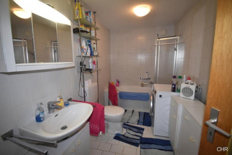 Walkenried Freistehendes Einfamilienhaus mit kleinem Nebengelass, Garage und ebenerdigen Grundstück Haus kaufen