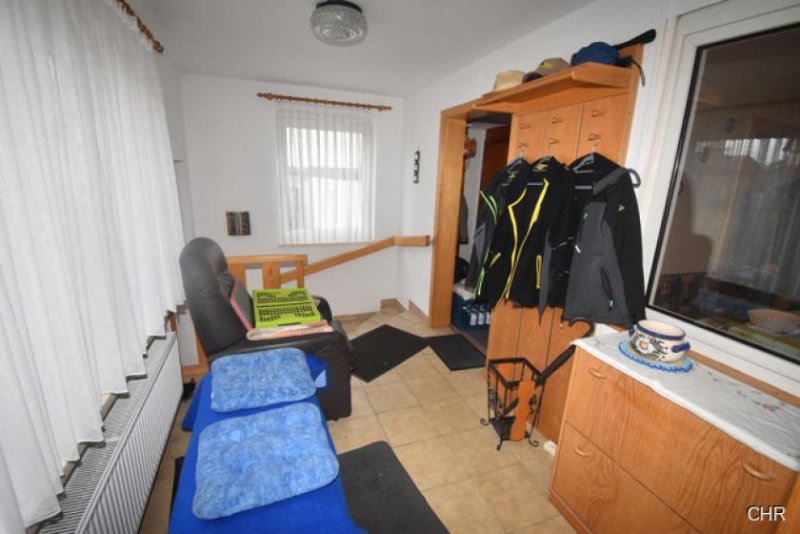 Walkenried Freistehendes Einfamilienhaus mit kleinem Nebengelass, Garage und ebenerdigen Grundstück Haus kaufen