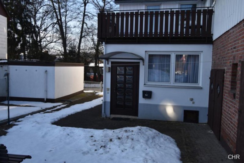 Walkenried Freistehendes Einfamilienhaus mit kleinem Nebengelass, Garage und ebenerdigen Grundstück Haus kaufen