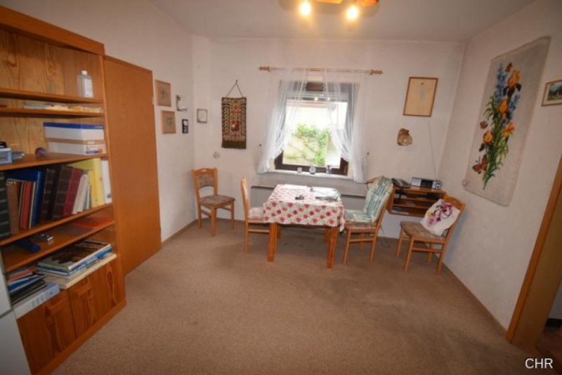 Walkenried Grosszügig geschnittenes Einfamilienhaus mit kl. Einliegerwohnung in ruhiger Lage im Klosterort Haus kaufen