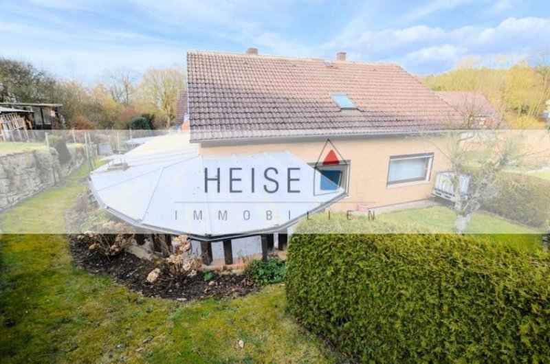 Holzminden 1- bis 2-Familienwohnhaus mit Garage und überdachtem Freisitz Haus kaufen