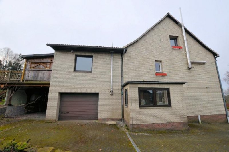 Holzminden 1-Familien-Doppelhaushälfte mit Garage und Carport im Naturpark Solling Haus kaufen