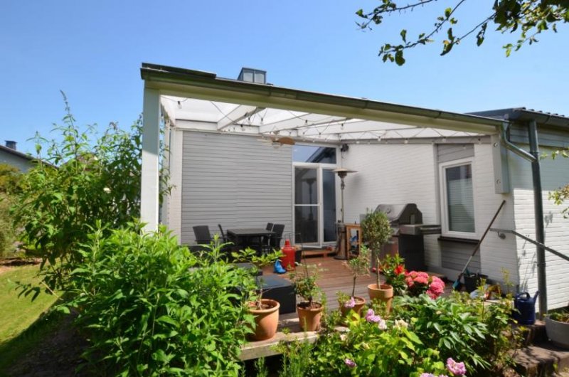 Holzminden 1-Familienhaus mit Garage in ruhiger, bevorzugter Wohnlage – Holzminden Haus kaufen