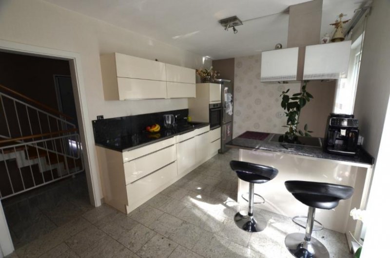Holzminden Doppelhaushälfte mit Garage in Top-Zustand & Energieklasse A+ Haus kaufen