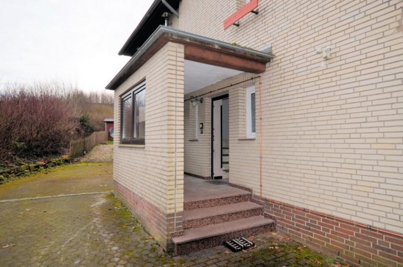 Holzminden *** PREISREDUZIERUNG *** 1-Familien-Doppelhaushälfte mit Garage und Carport im Naturpark Solling Haus kaufen