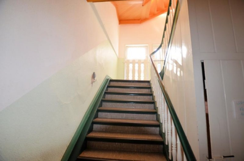 Holzminden *** PREISREDUZIERUNG *** Vermietetes 4-Familienwohnhaus in Holzminden in stadtnahe Wohnlage Gewerbe kaufen