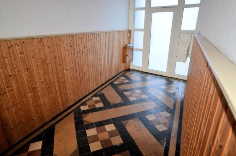 Holzminden *** PREISREDUZIERUNG *** Vermietetes 4-Familienwohnhaus in Holzminden in stadtnahe Wohnlage Gewerbe kaufen