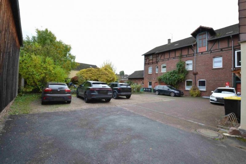 Holzminden Teilvermietetes Wohn- und Geschäftshaus in 37603 Holzminden! Haus kaufen