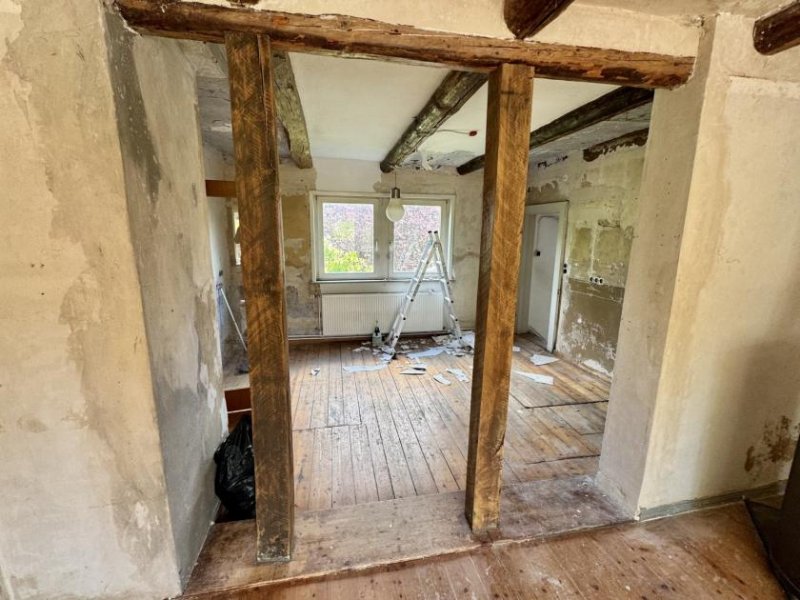 Heyen vielseitiges Fachwerkhaus mit Halle und Fernblick Haus kaufen