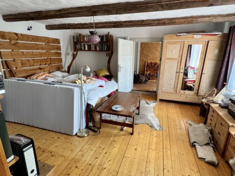 Heyen vielseitiges Fachwerkhaus mit Halle und Fernblick Haus kaufen