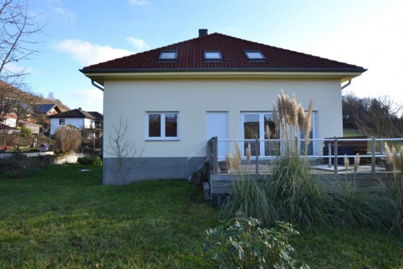 Arholzen Modernes Einfamilienhaus in 37627 Merxhausen. Haus kaufen