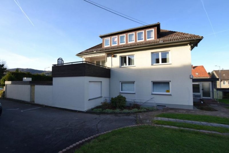 Eschershausen Zweifamilienhaus in 37632 Eschershausen mit Möglichkeit zur Mischnutzung Wohnen/Büro/Praxis! Haus kaufen