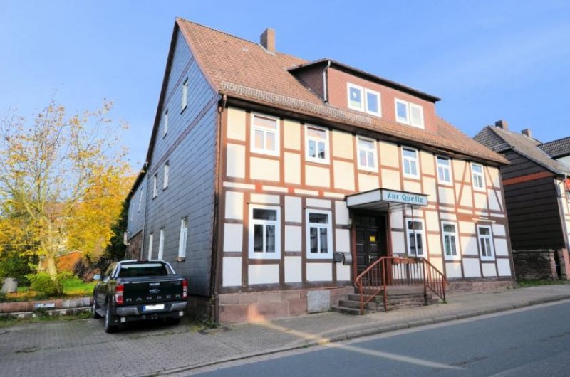 Bevern (Landkreis Holzminden) ** PREISREDUZIERUNG ** 3-Familien-Fachwerkhaus mit Garage und Nebengelass in Bevern Haus kaufen
