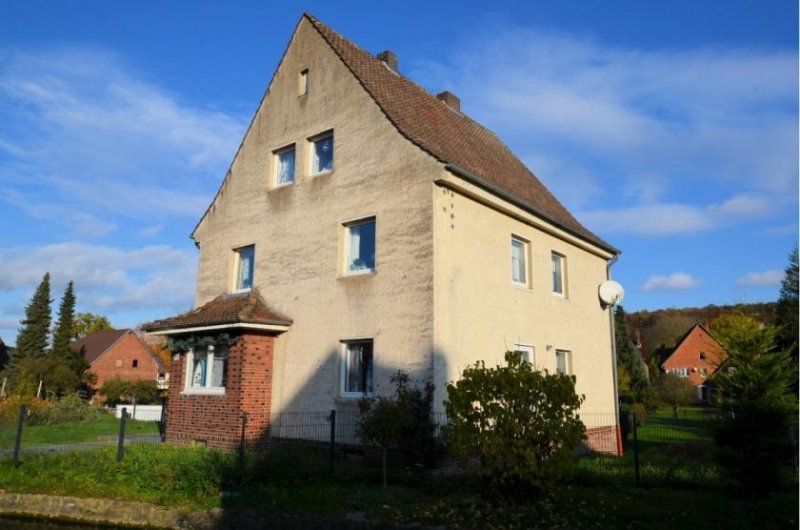 Heinsen Modernisiertes 1- bis 3-Familienwohnhaus in idyllischer Ortslage von Heinsen Haus kaufen