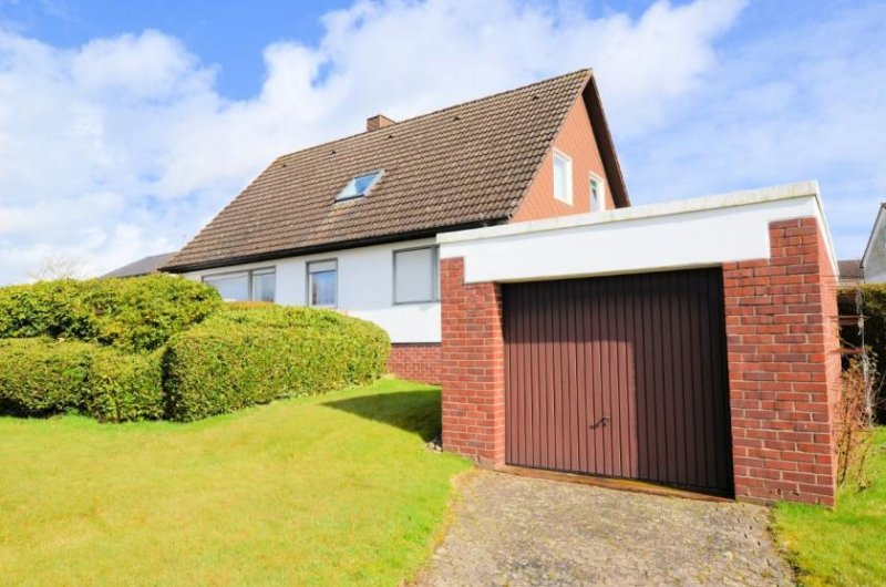 Höxter 1-Familienwohnhaus mit Garage in ruhiger Wohnlage - Lüchtringen Haus kaufen