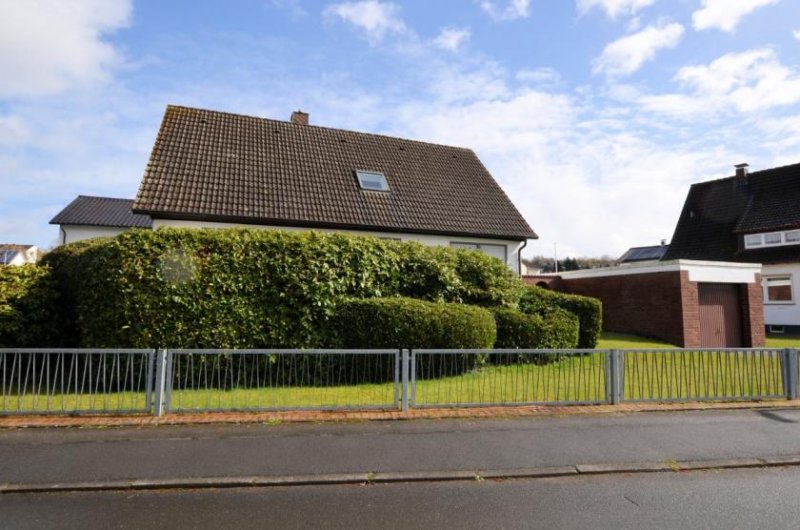 Höxter 1-Familienwohnhaus mit Garage in ruhiger Wohnlage - Lüchtringen Haus kaufen