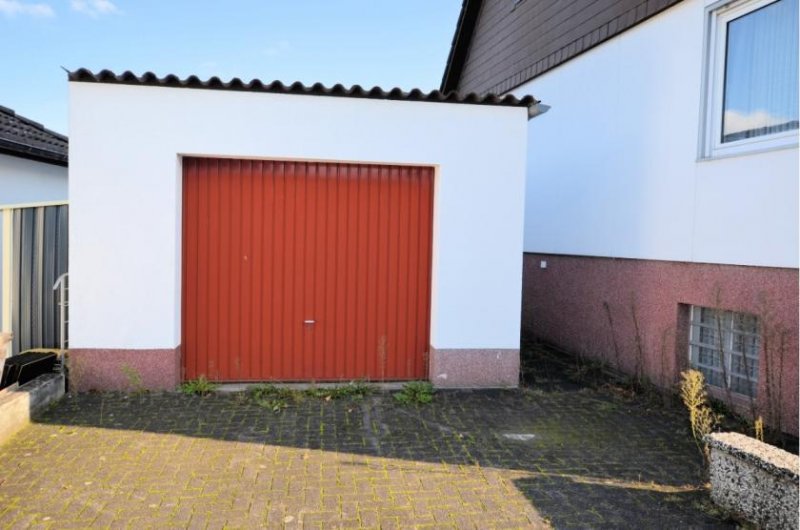 Boffzen 1-Familienwohnhaus mit Garage in bevorzugter Wohnlage Haus kaufen