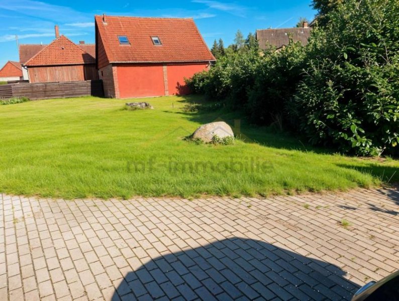 Lehre Mehrfamilenhaus mit 5 Wohnungen, mit Potenzial zur Aufteilung Haus kaufen