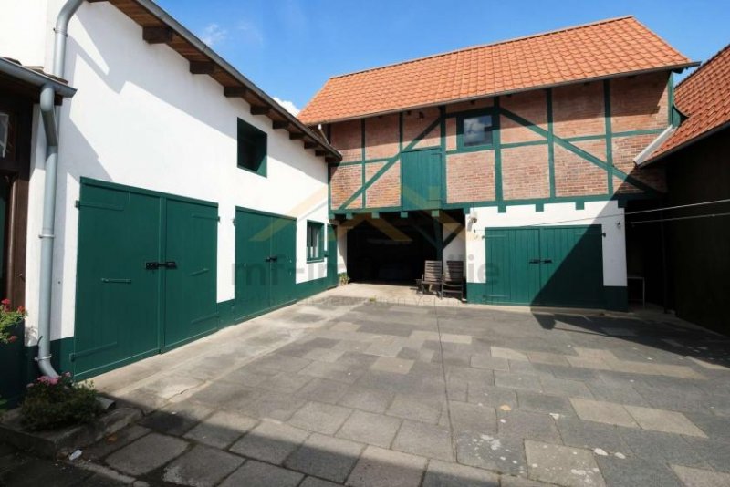 Grasleben Ein- Zweifamilienhaus in Grasleben 200m2 mit viel Platz für Hobby und Freizeit Haus kaufen