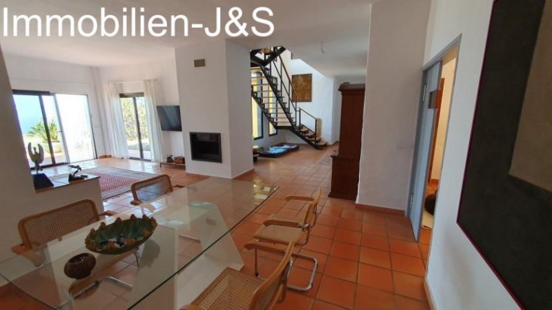 San Juan de la Rambla Fantástica propiedad con vistas al mar y posibilidades de alquiler. Haus kaufen