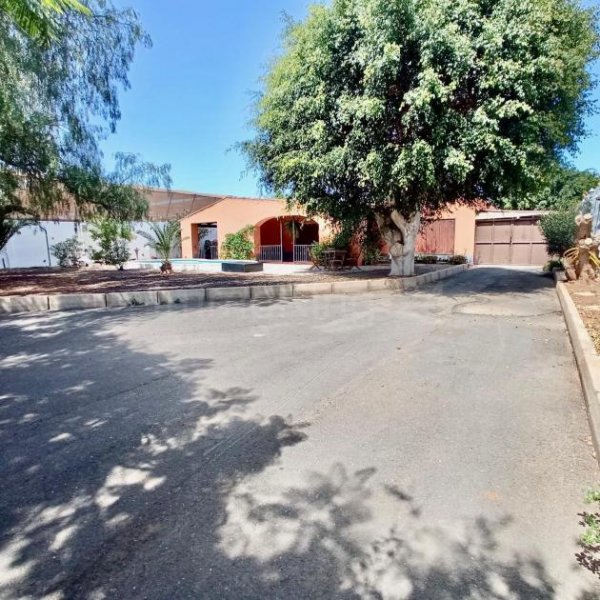 Costa del Silencio ++ TENERIFFA - LAS GALLETAS: EINFAMILIENHAUS IN GUTER LAGE MIT POOL UND VIELEN DETAILS!! Haus kaufen