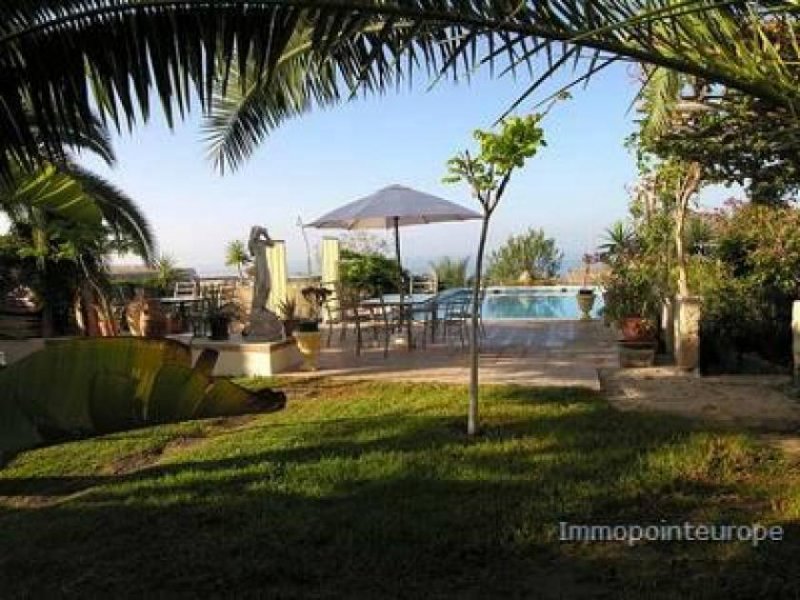Adeje Herrenhausfinca mit mehrern Gästehäusern, Pool und grandiosem Blick nach La Gomera! Haus kaufen