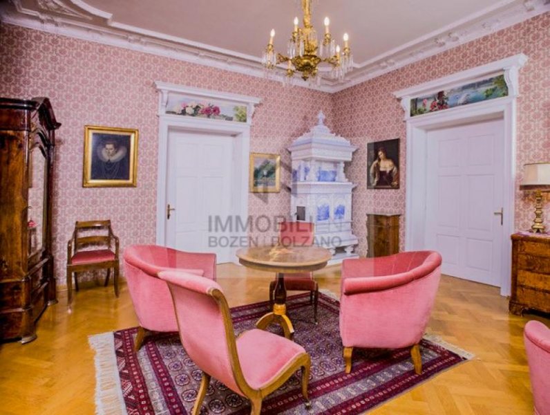 Kastelruth Luxuriöse, historische Villa in Seis zu
verkaufen Haus kaufen