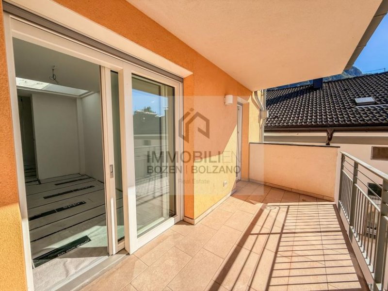 Bozen Stilvolle Attikawohnung in historischem Altbau im Herzen von Bozen Wohnung kaufen