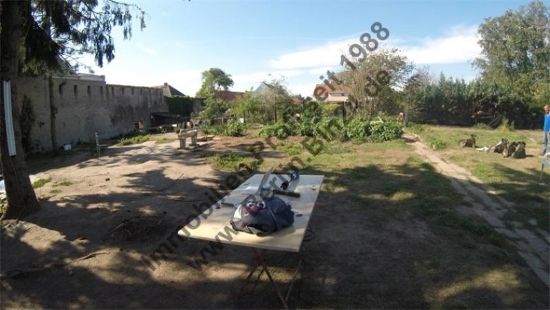 Magdeburg Historisches Baudenkmal bei Magdeburg: 80% Abschreibung! 8 Wohnungen mit ca. 762 m² Wohnfläche Gewerbe kaufen