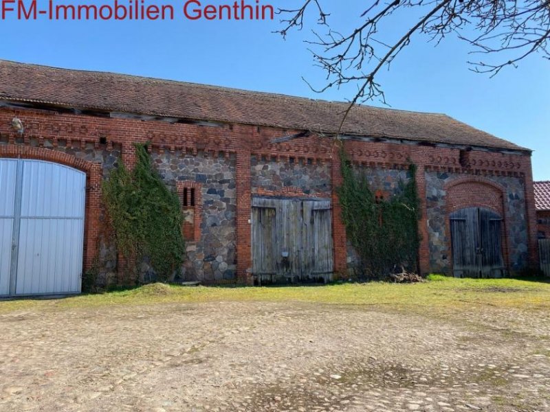 Genthin Angeboten wird eine 450 m² große denkmalgeschützte Scheune mit 2694 m² Grundstück Gewerbe kaufen