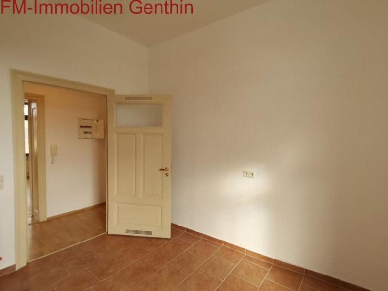 Genthin Modernes Mehrfamilienhaus in Genthin - Stilvolles Wohnen trifft auf gewinnbringende Anlage Gewerbe kaufen