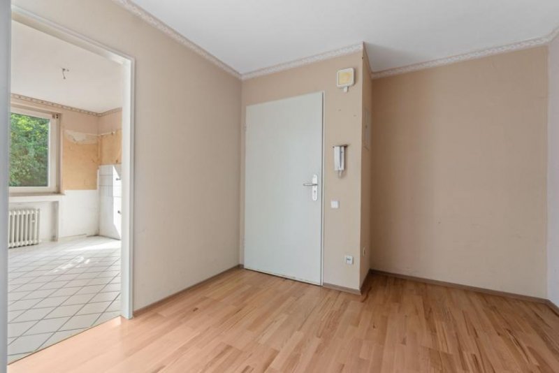 Düsseldorf 2 Zimmer Wohnung mit Balkon in Düsseldorf-Itter Wohnung kaufen