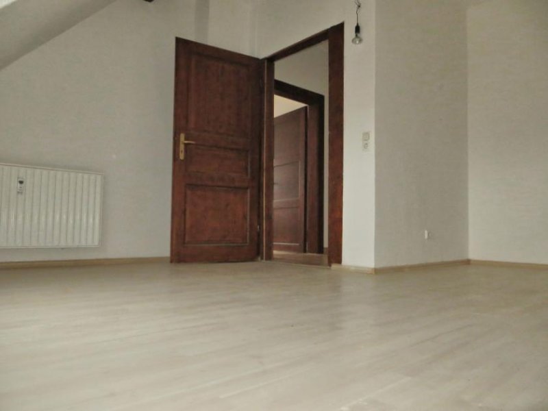 Düsseldorf Seltene Gelegenheit: Urgemütliche DG Wohnung mit großem eigenem Garten Wohnung kaufen