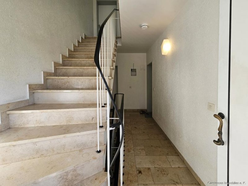 Meerbusch VERMIETETES SOLIDES 5-PARTEIENHAUS ... BALKONE ... PV-ANLAGE Haus kaufen