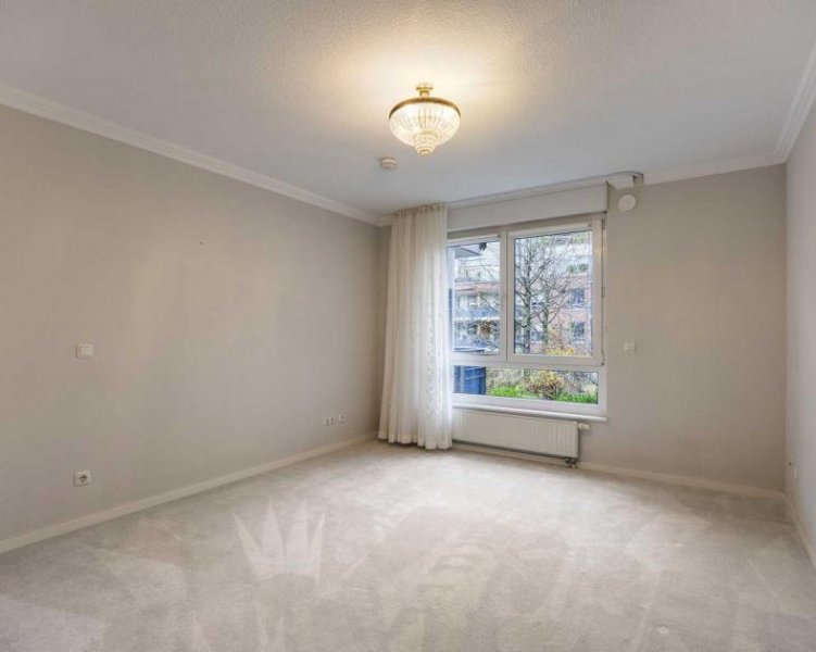 Ratingen Barrierearme und sehr moderne 3-Zimmer-Wohnung mit TG-Stellplatz in Ratingen-Mitte Wohnung kaufen