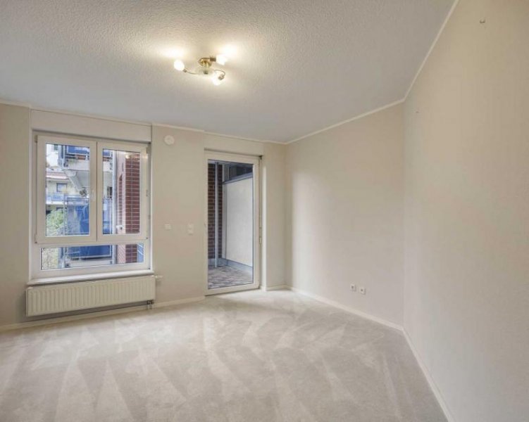 Ratingen Barrierearme und sehr moderne 3-Zimmer-Wohnung mit TG-Stellplatz in Ratingen-Mitte Wohnung kaufen