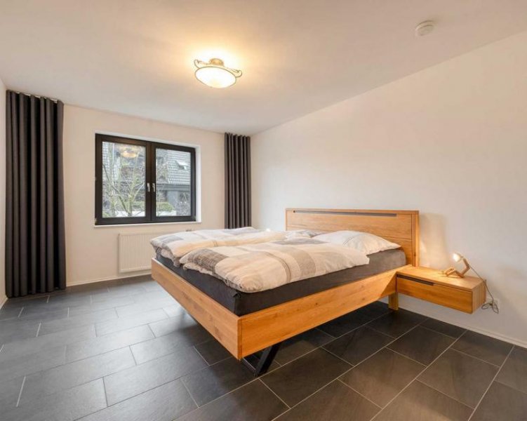 Ratingen Bezugsfertige 3-Zimmer-Wohnung mit großem Balkon und Garage in Ratingen-Süd Wohnung kaufen