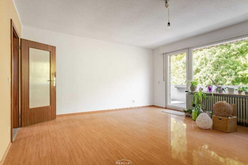 Ratingen Gut geschnittene 4-Zimmer-Wohnung mit zwei Balkonen und einer Garage in Ratingen-Mitte Wohnung kaufen