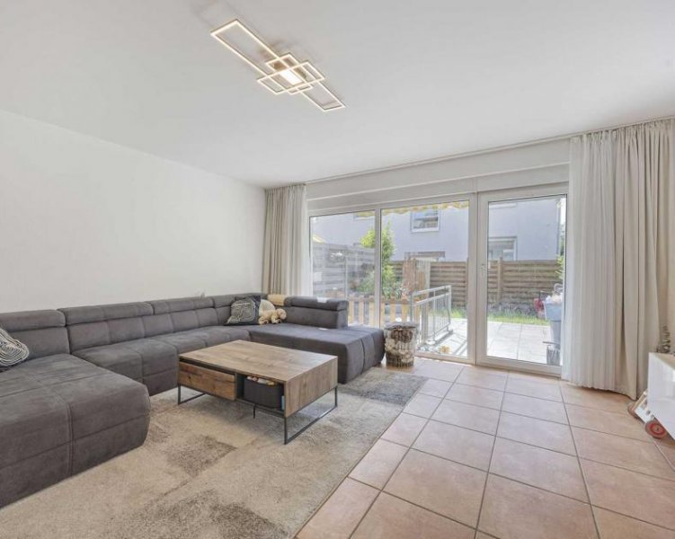 Ratingen Moderne 4-Zimmer-Maisonettewohnung mit Garten und Tiefgaragenstellplatz in Ratingen-Mitte Wohnung kaufen