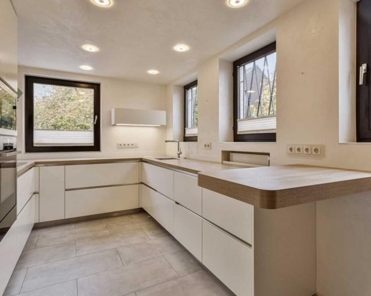 Ratingen Ratingen-Mitte: Traumhaus auf großem Grundstück in bester Lage Haus kaufen