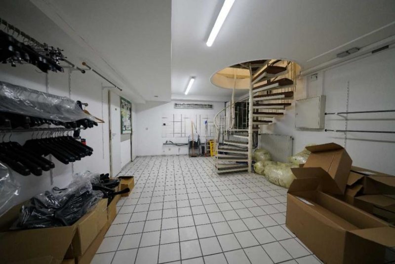 Ratingen Voll vermietetes Wohn- und Geschäftshausensemble in bester Lage Gewerbe kaufen