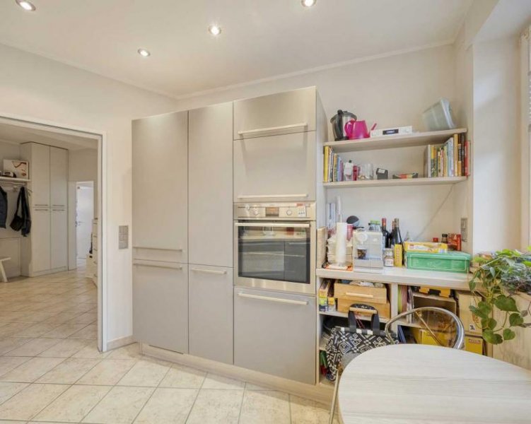 Ratingen Wohlfühlwohnung im Zentrum von Ratingen: Helle 3-Zimmer-Wohnung mit Südwest-Balkon
 Wohnung kaufen