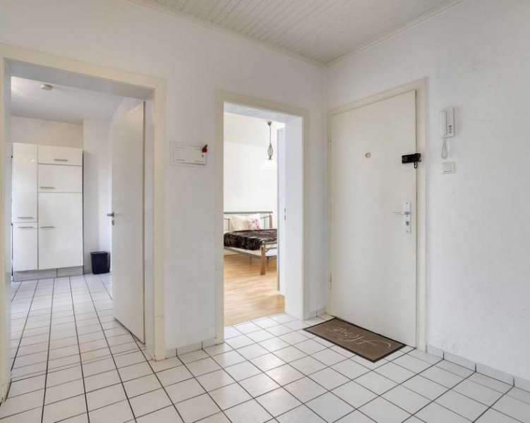 Ratingen Zentral gelegene 3-Zimmer-Wohnung mit Balkon in gepflegtem 4-Parteienhaus Wohnung kaufen