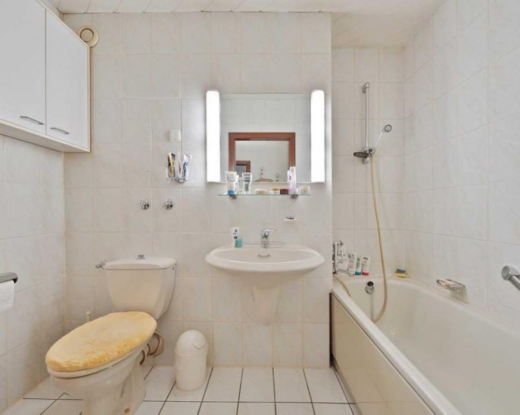 Ratingen 3-Zimmer-Eigentumswohnung mit Loggia inkl. Weitblick und Stellplatz in Ratingen-West Wohnung kaufen