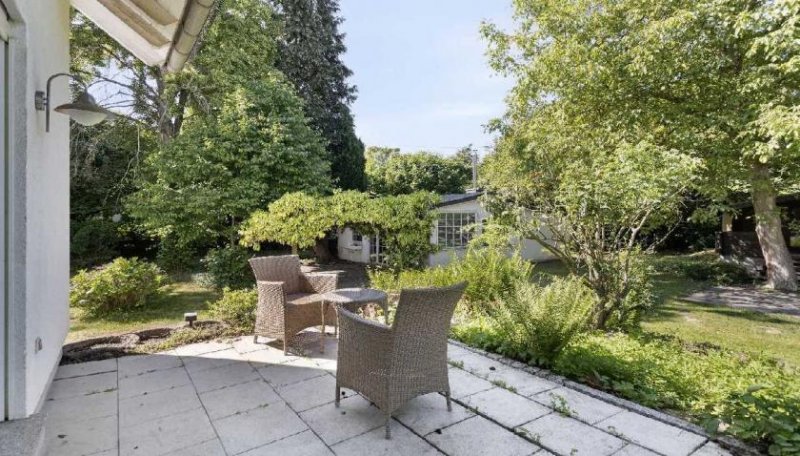 Ratingen Bezugsfreies 1-2 Familienhaus und Bungalow auf 2.412m² Traumgrundstück in Ratingen Haus kaufen